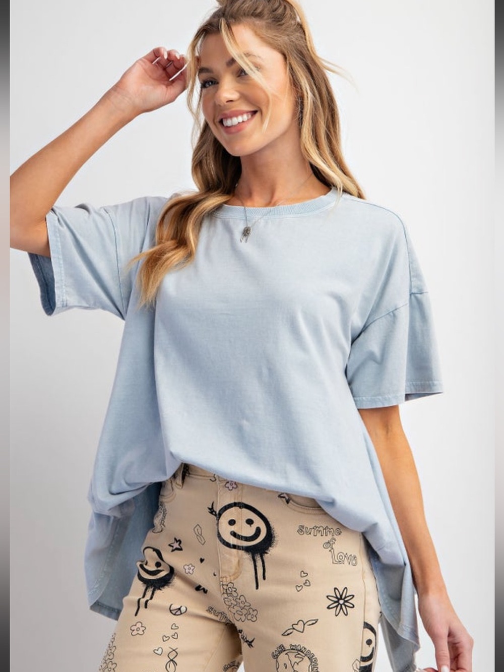 easel Oversized Short-Sleeve Tee in Blue